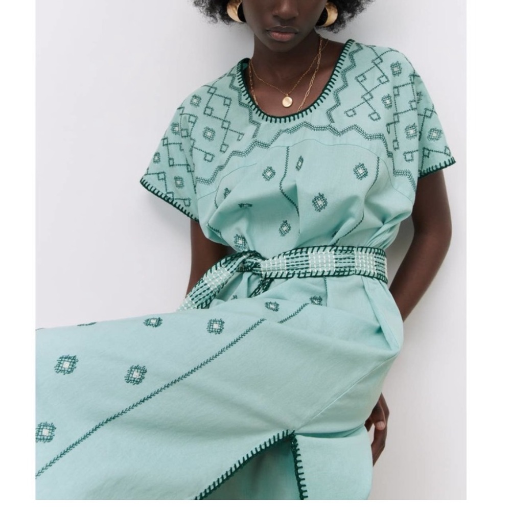Zara NWOT embroidered mint green Kaftan dress - Picture 6 of 9